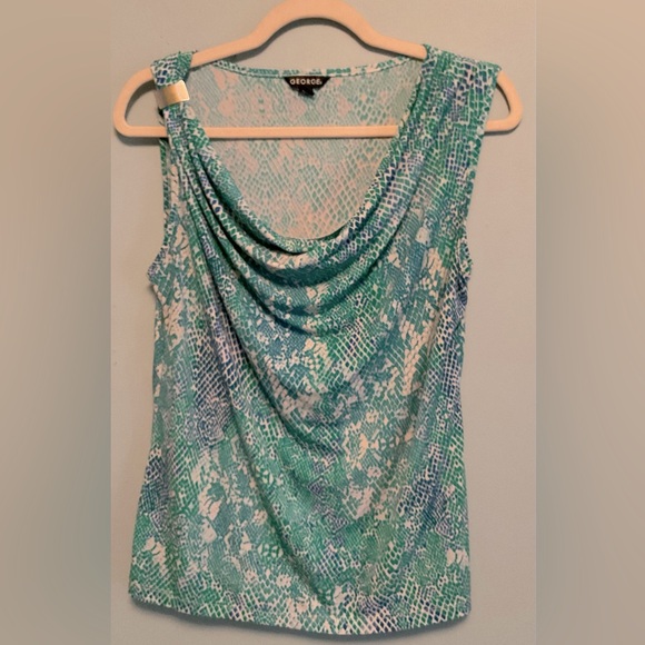George Tops - GEORGE green shirt